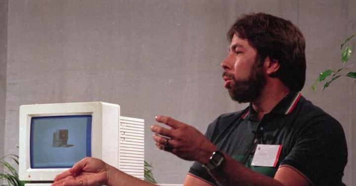 На Фестивале науки в МГУ выступил один из основателей Apple Стив Возняк и прошел сеанс связи с МКС О роботах, искусственном интеллекте и биткоине